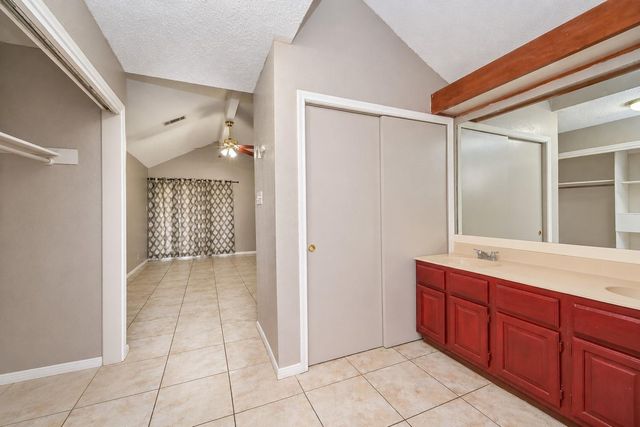 9319 Belle Park Drive, Houston, TX 77099