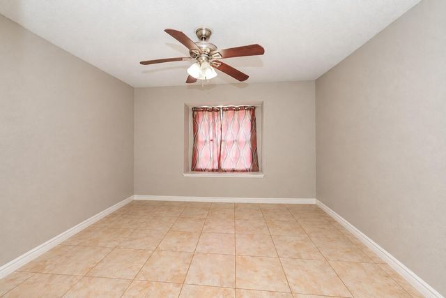9319 Belle Park Drive, Houston, TX 77099