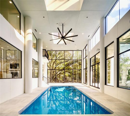 10663 Memorial Drive, Houston, TX 77024
