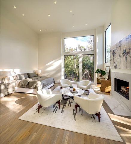 10663 Memorial Drive, Houston, TX 77024