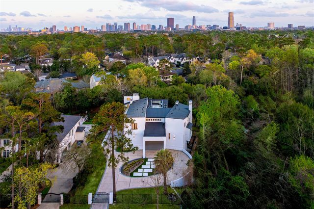 10663 Memorial Drive, Houston, TX 77024
