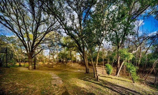 10663 Memorial Drive, Houston, TX 77024