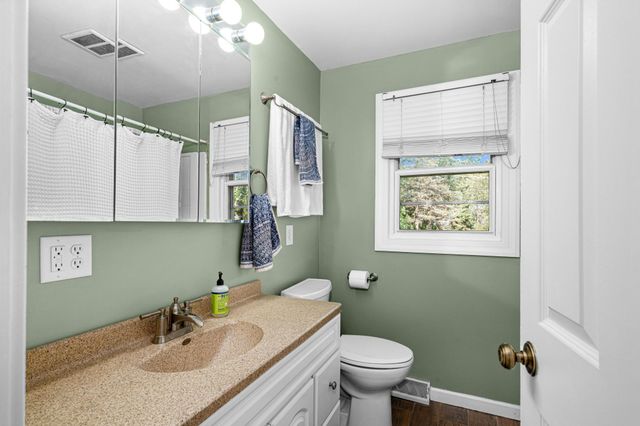 2412 Chambersburg Avenue, Duluth, MN 55811