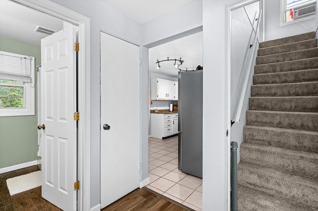 2412 Chambersburg Avenue, Duluth, MN 55811