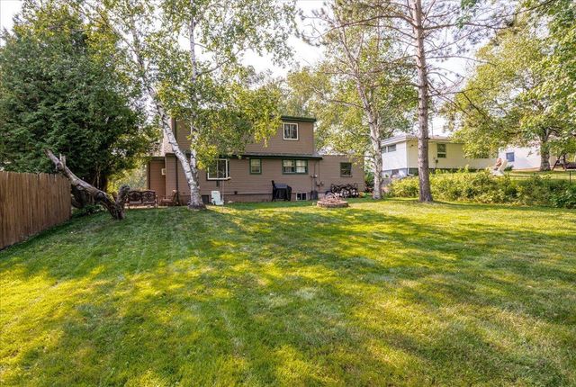 2412 Chambersburg Avenue, Duluth, MN 55811