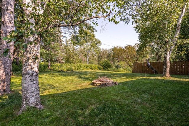 2412 Chambersburg Avenue, Duluth, MN 55811