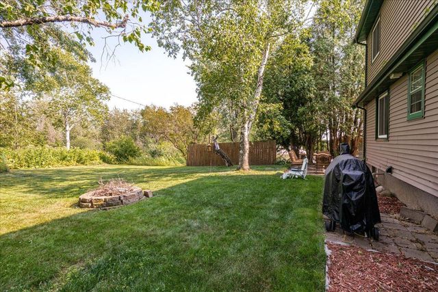 2412 Chambersburg Avenue, Duluth, MN 55811