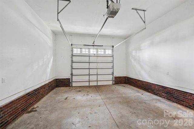 417 E Virginia Avenue, Bessemer City, NC 28016
