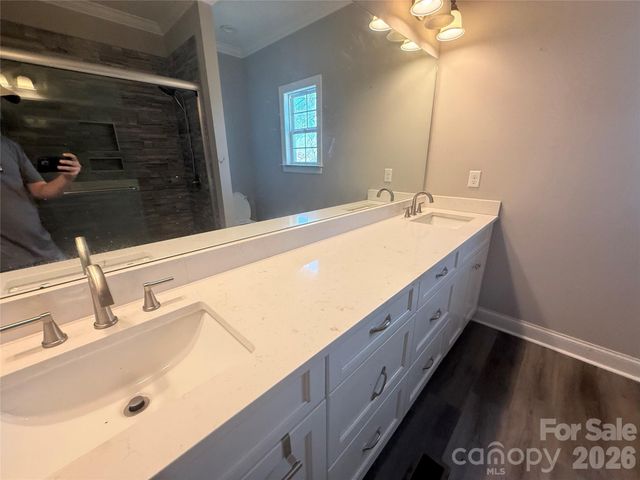 417 E Virginia Avenue, Bessemer City, NC 28016