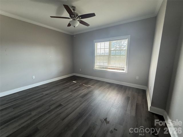 417 E Virginia Avenue, Bessemer City, NC 28016