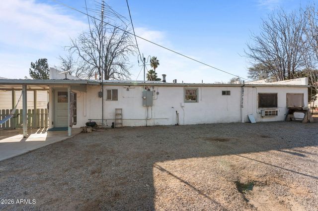 100 SWILLING Avenue, Wickenburg, AZ 85390