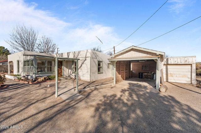 100 SWILLING Avenue, Wickenburg, AZ 85390