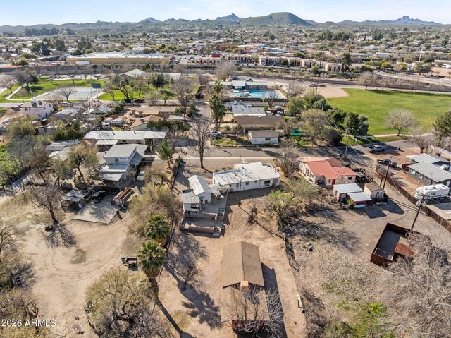 100 SWILLING Avenue, Wickenburg, AZ 85390