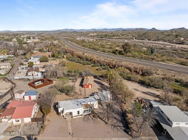 100 SWILLING Avenue, Wickenburg, AZ 85390
