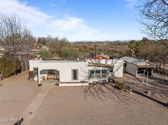 100 SWILLING Avenue, Wickenburg, AZ 85390