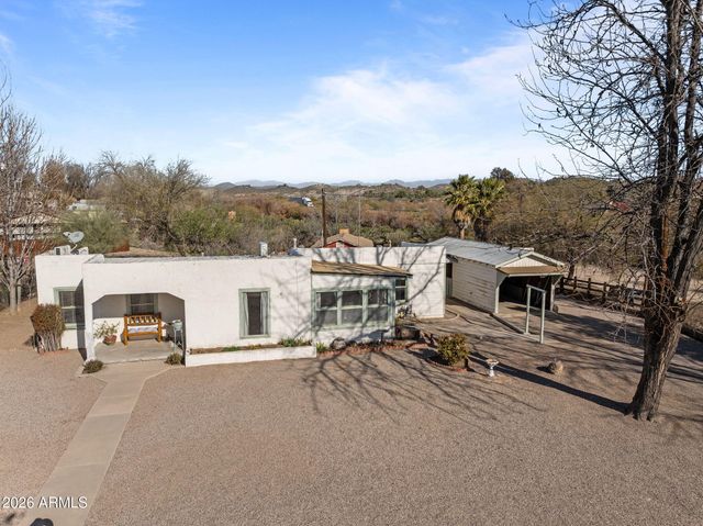 100 SWILLING Avenue, Wickenburg, AZ 85390