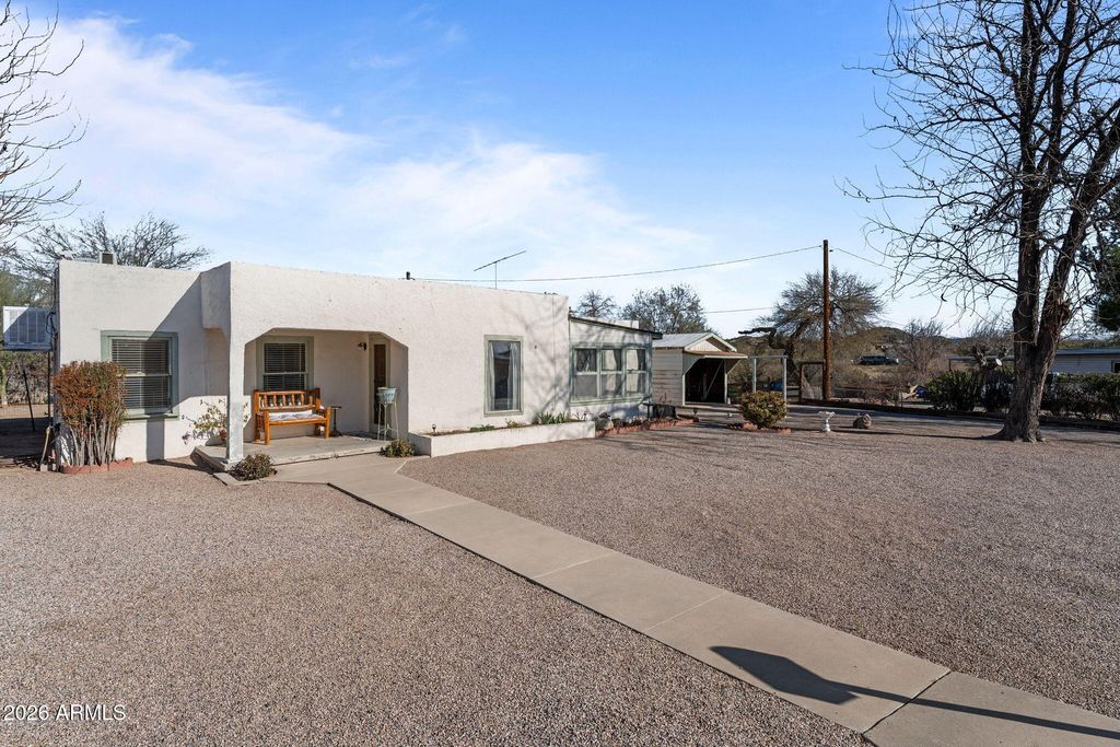 100 SWILLING Avenue, Wickenburg, AZ 85390 — photo 2