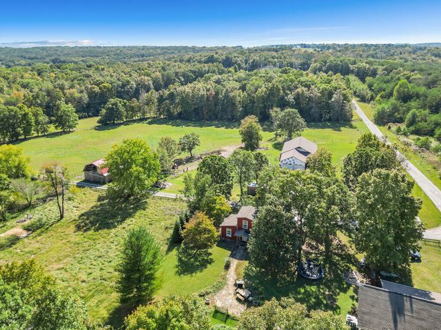 318 Snow Falls Lane, Dayton, TN 37321