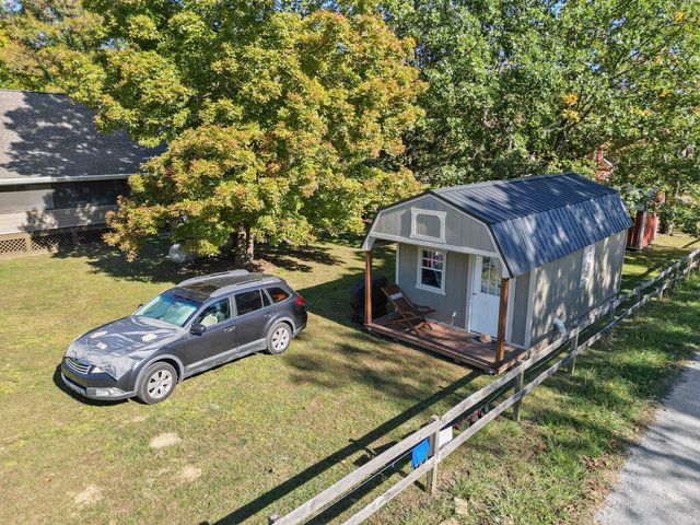 318 Snow Falls Lane, Dayton, TN 37321