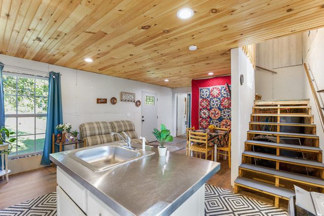 318 Snow Falls Lane, Dayton, TN 37321
