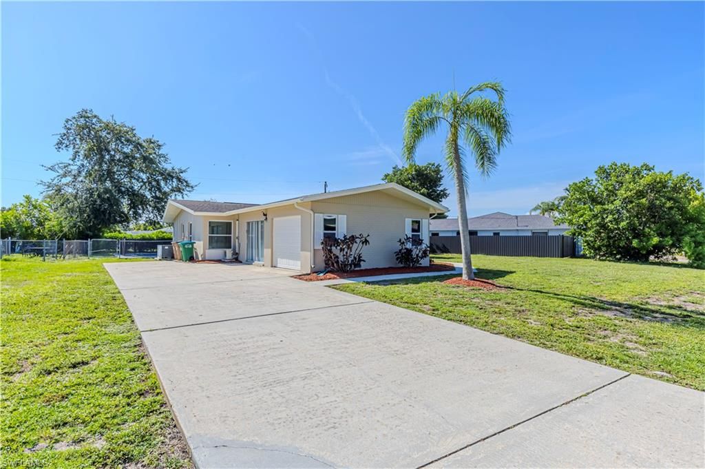 4009 9th CT, CAPE CORAL, FL 33904 — exterior