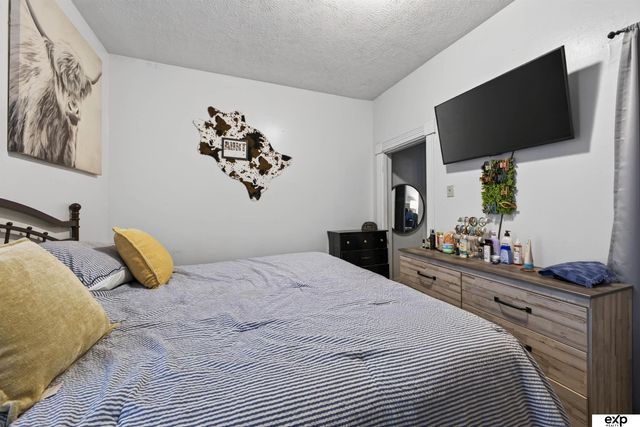 6733 Platte Avenue, Lincoln, NE 68507