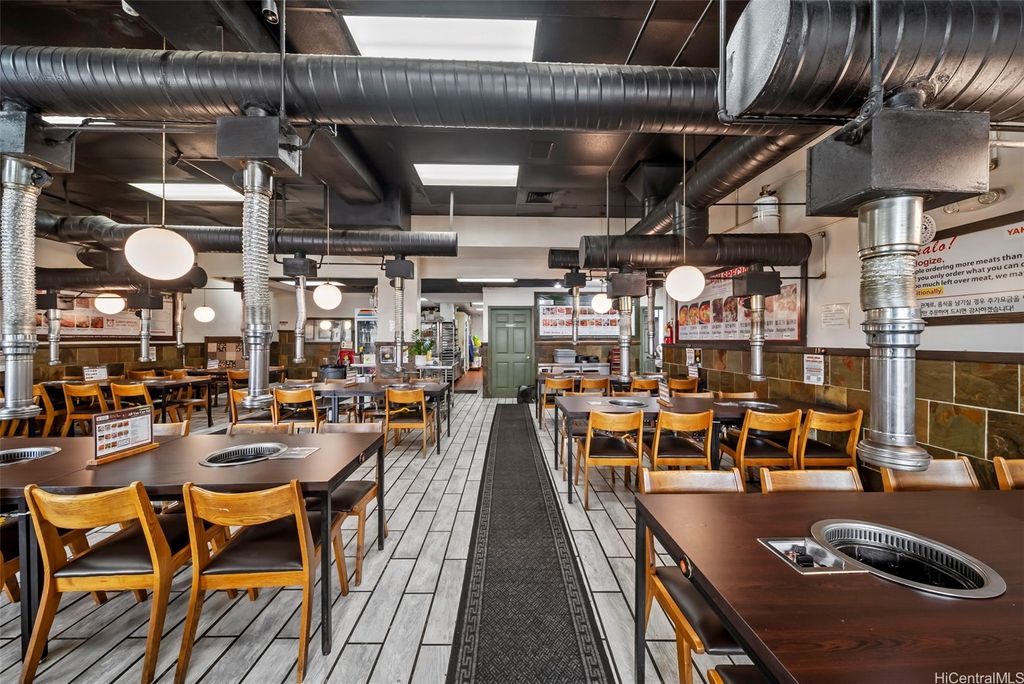 45-934 Kamehameha Highway 1A2, Kaneohe, HI 96744