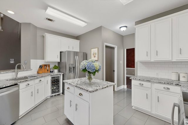 1841 Grand Canyon Drive, Lewisville, TX 75077