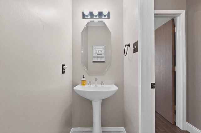 1841 Grand Canyon Drive, Lewisville, TX 75077