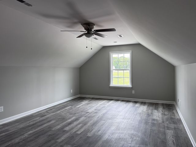 132 Sundance Dr, Lawrenceburg, TN 38464