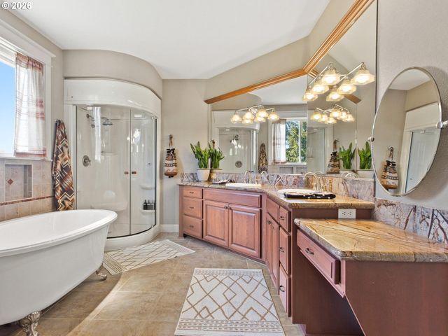 223 Southern Cross Ln, Woodland, WA 98674