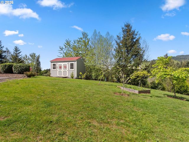 223 Southern Cross Ln, Woodland, WA 98674