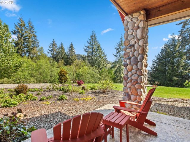 223 Southern Cross Ln, Woodland, WA 98674