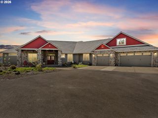 223 Southern Cross Ln, Woodland, WA 98674