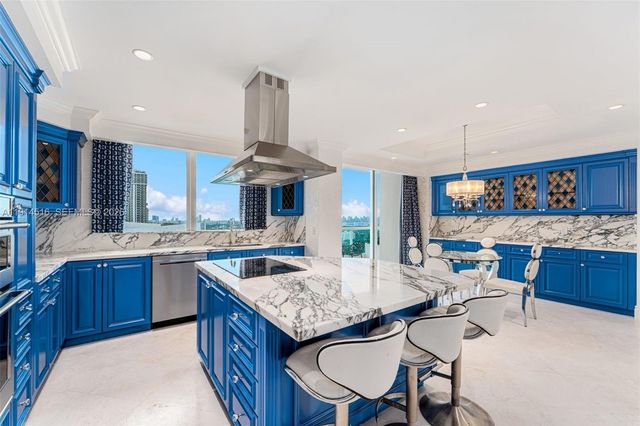 5025 Collins Ave PH-1, Miami Beach, FL 33140