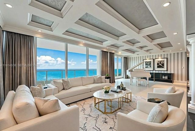 5025 Collins Ave PH-1, Miami Beach, FL 33140