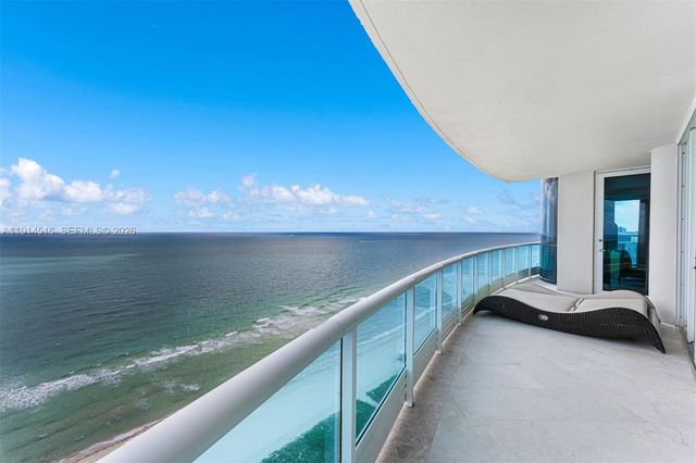 5025 Collins Ave PH-1, Miami Beach, FL 33140