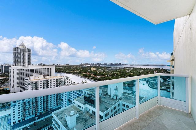 5025 Collins Ave PH-1, Miami Beach, FL 33140