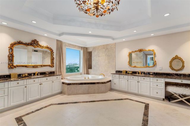 5025 Collins Ave PH-1, Miami Beach, FL 33140