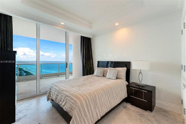 5025 Collins Ave PH-1, Miami Beach, FL 33140