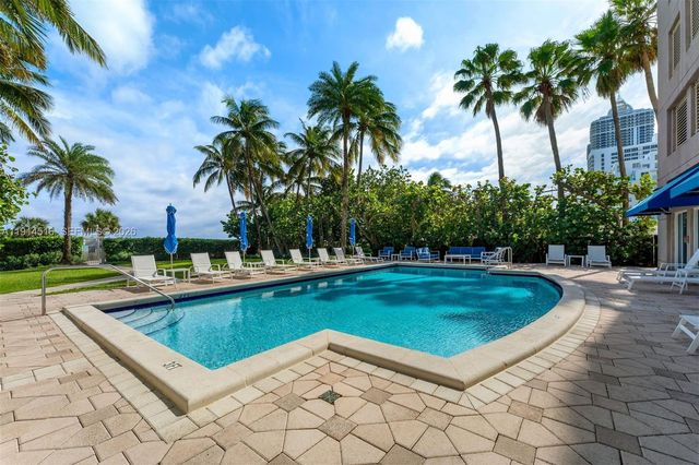 5025 Collins Ave PH-1, Miami Beach, FL 33140