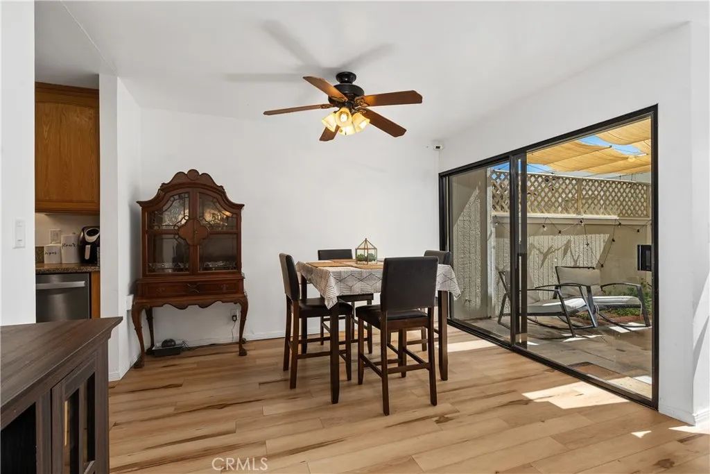 Image 19 of property listing at 27074 Hidaway Avenue 3, Canyon Country, CA 91351