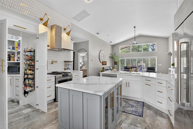 16525 BRIDGEWALK DRIVE, Lithia, FL 33547