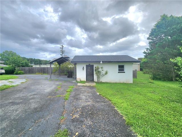 8 Highland Lane, Cartersville, GA 30120