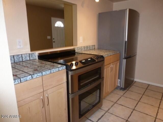 1032 E Michelle Drive, Phoenix, AZ 85022