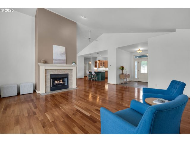 2998 PINE Ct, Gearhart, OR 97138