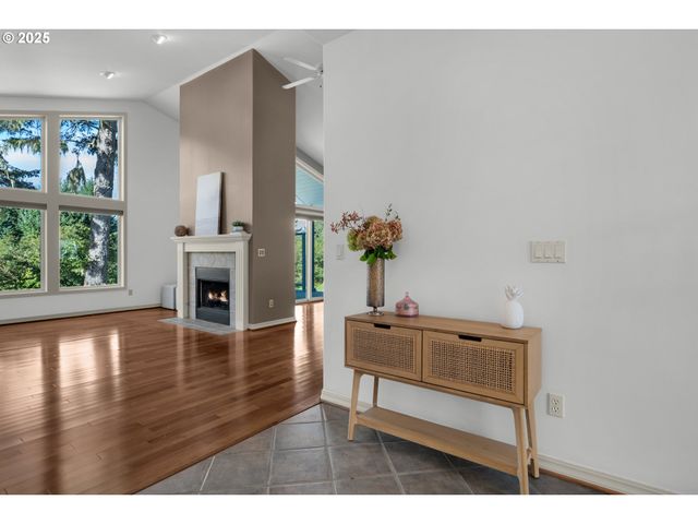 2998 PINE Ct, Gearhart, OR 97138