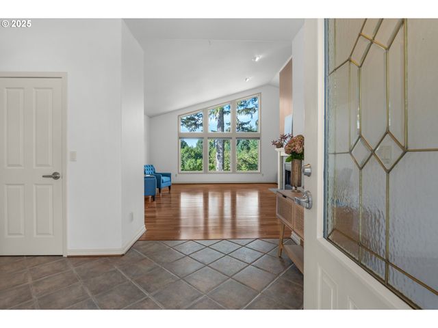 2998 PINE Ct, Gearhart, OR 97138