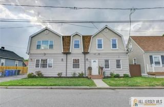 607 Almons Avenue, Woodbridge Proper, NJ 07095