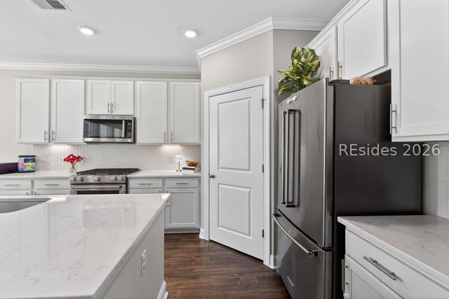 600 Hulston Landing Rd, Okatie, SC 29909